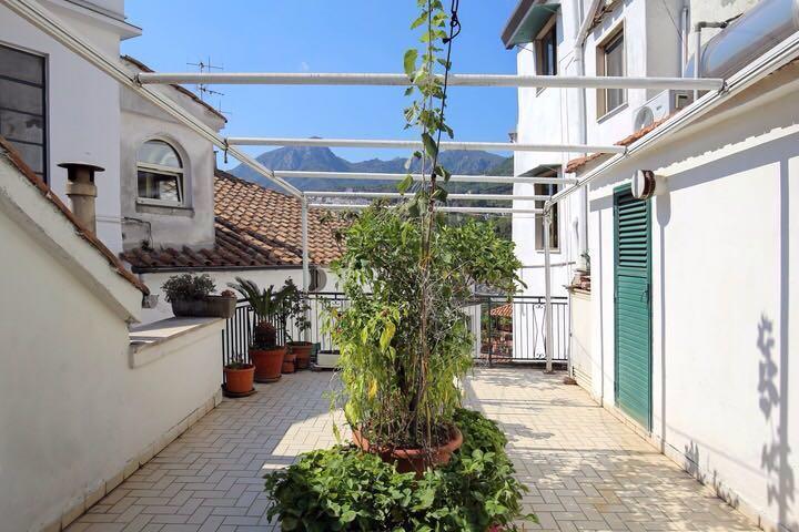 Ferienwohnung Bb Al Centro Di Vietri Exterior foto